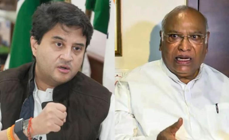 Muslim Dialogue Program Held in Lucknow by Azad Samaj Party Focuses on Community Issues Beyond Politics